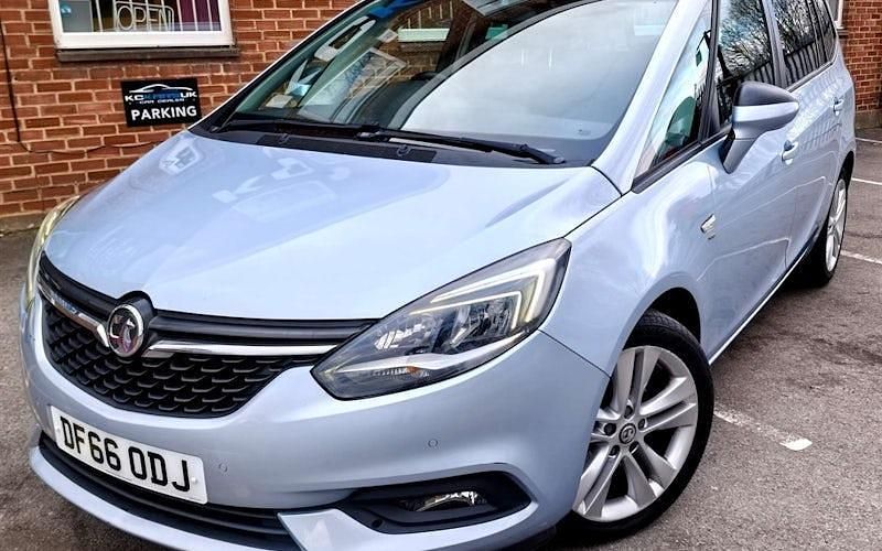 Used Vauxhall Zafira Tourer SRi 140 HP (102 kW) 2018 MPV
