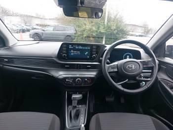 Used Hyundai i20 SE 100 HP (73 kW) 2023 Grey Hatchback