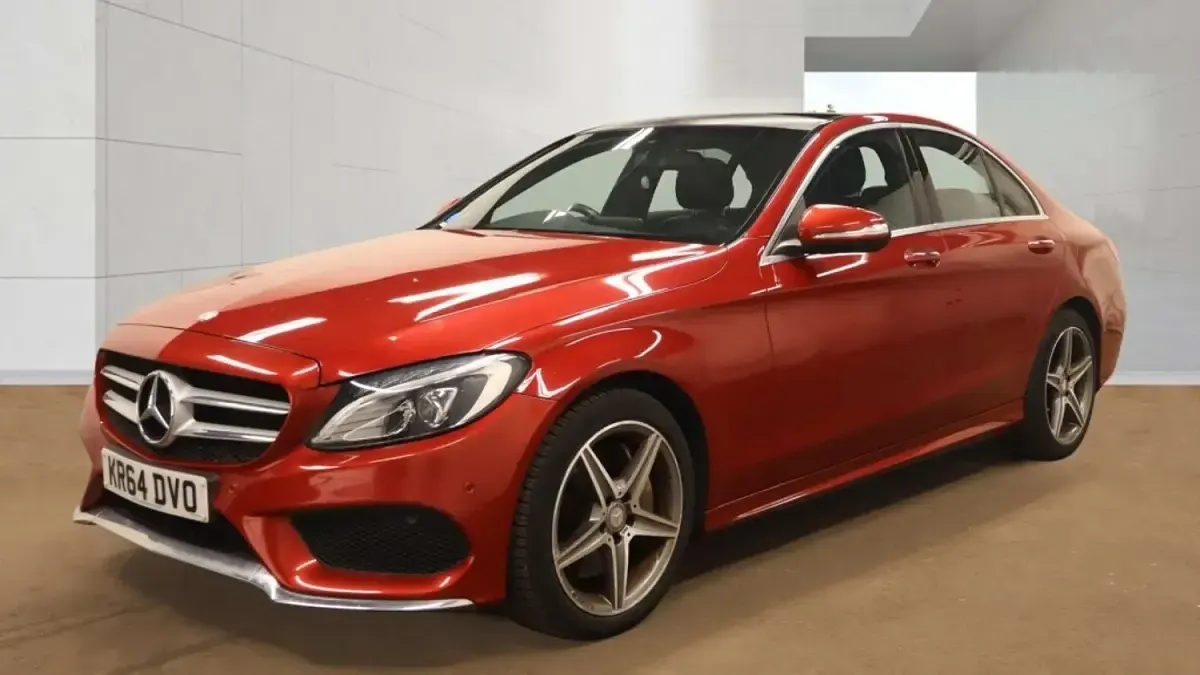 Used Mercedes C250 AMG Line Premium 204 HP (150 kW) 2014 Red Sedan