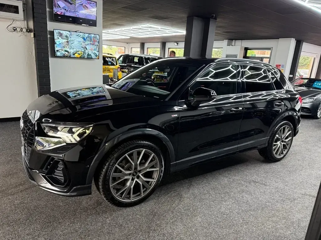 Used Audi Q3 Business 190 HP (139 kW) 2020 Black SUV