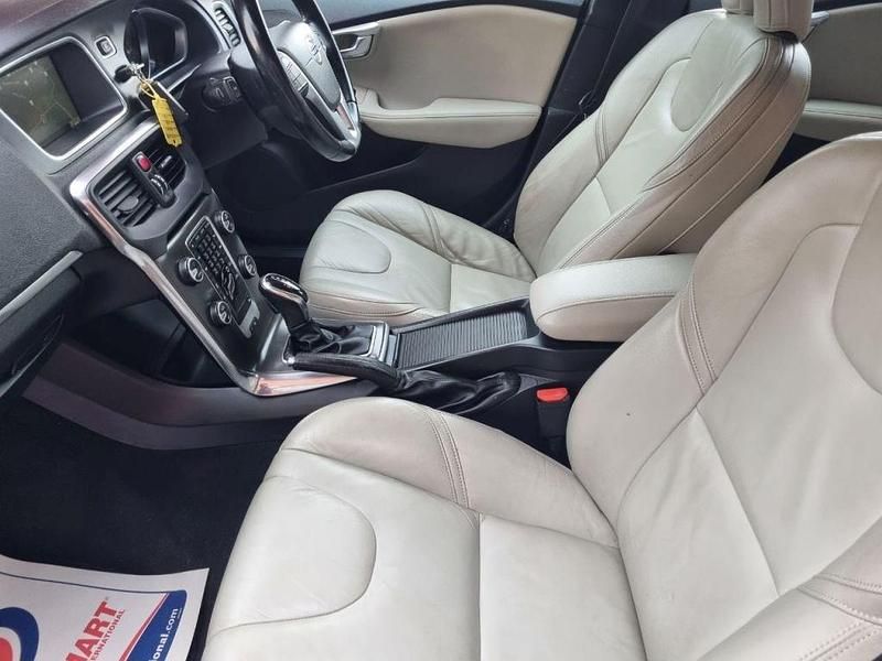 Used Volvo V40 SE Lux 150 HP (110 kW) 2013 Grey Hatchback