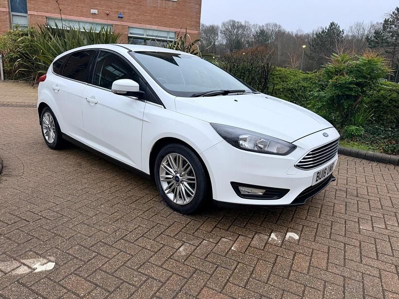 Used Ford Focus Zetec 2018 White Hatchback
