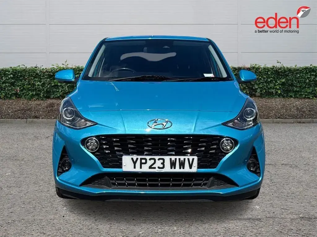 Used Hyundai i10 Premium 67 HP (49 kW) 2023 Hatchback