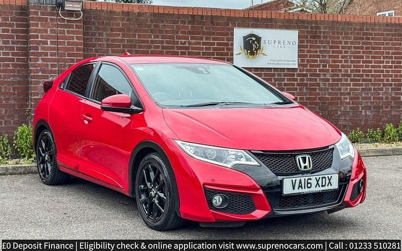 Używany Honda Civic Sport 99 KM (72 kW) 2016 Czerwony Hatchback
