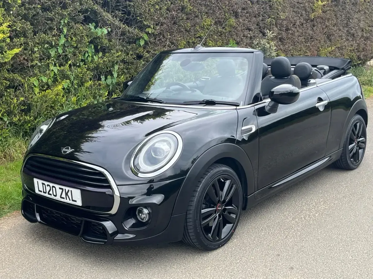 Usado Mini Cooper Cabriolet Sport 2020 Negro Descapotable