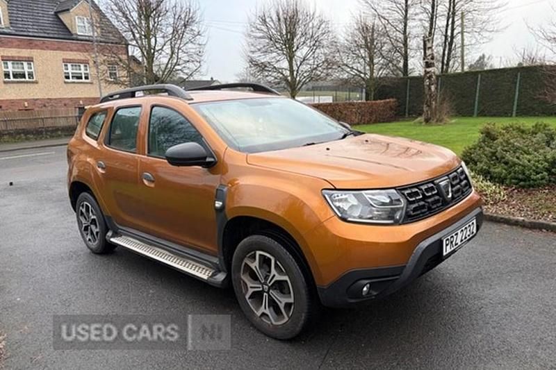 Used Dacia Duster Essentiel 115 HP (84 kW) 2019 Orange SUV