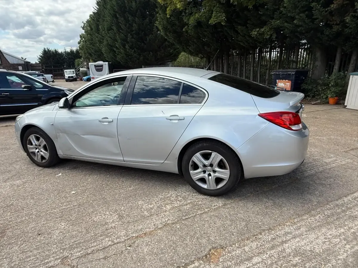 Used Vauxhall Insignia 2011 Silver Hatchback