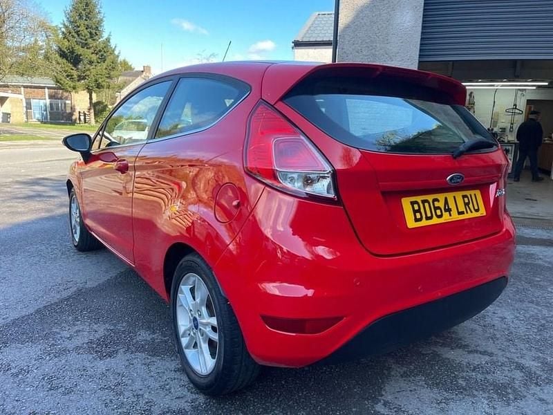 Used Ford Fiesta Zetec 2014 Red Hatchback