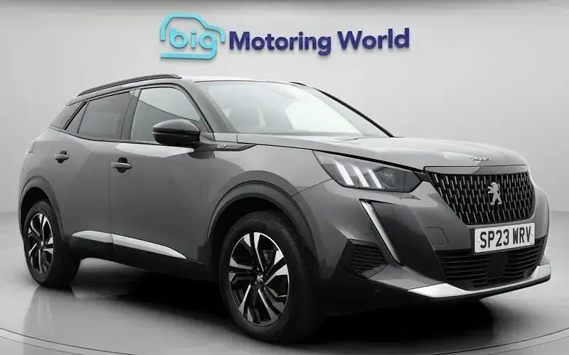 Used Peugeot 2008 GT 131 HP (96 kW) 2023 SUV