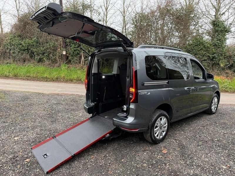 Used VW Caddy Life 122 HP (89 kW) 2024 Grey MPV