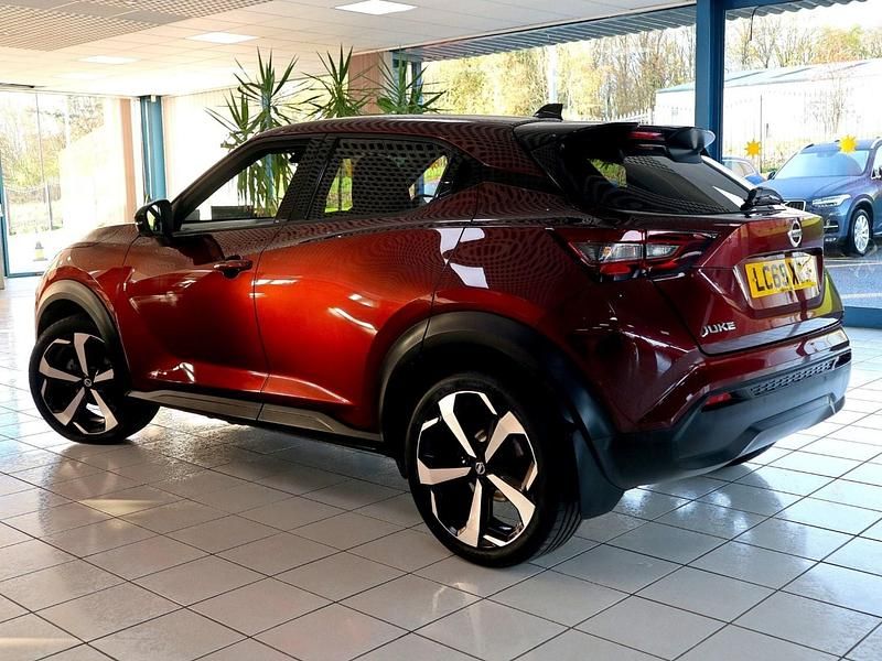 Used Nissan Juke Tekna 117 HP (86 kW) 2019 Red SUV