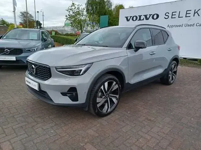 Usado Volvo XC40 Ultra 194 HP (142 kW) 2026 SUV