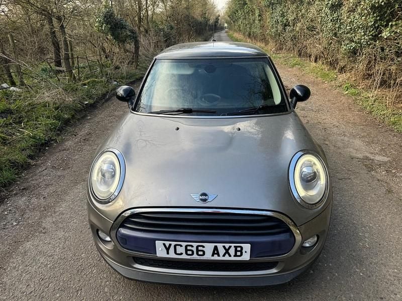 Silver Used 2016 Mini Cooper D Hatch Hatchback | £4,495 (Good price) - Image 1/4