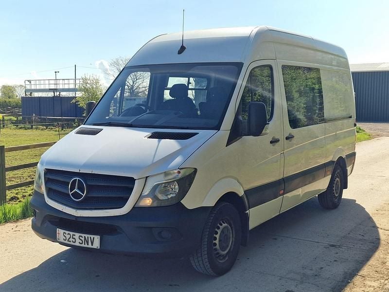 Used Mercedes Sprinter 140 HP (102 kW) 2018 White Van