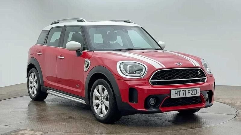 Used Mini Cooper Countryman Classic 220 HP (161 kW) 2022 Chili red SUV