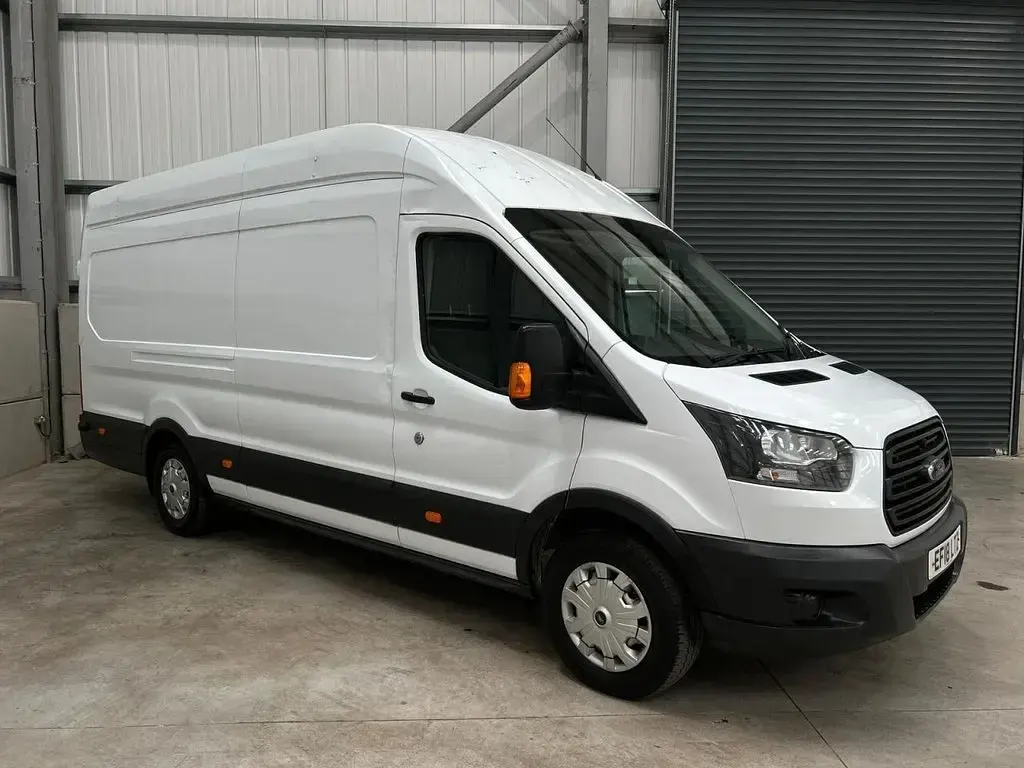 Used Ford Transit 130 HP (95 kW) 2018 White Van