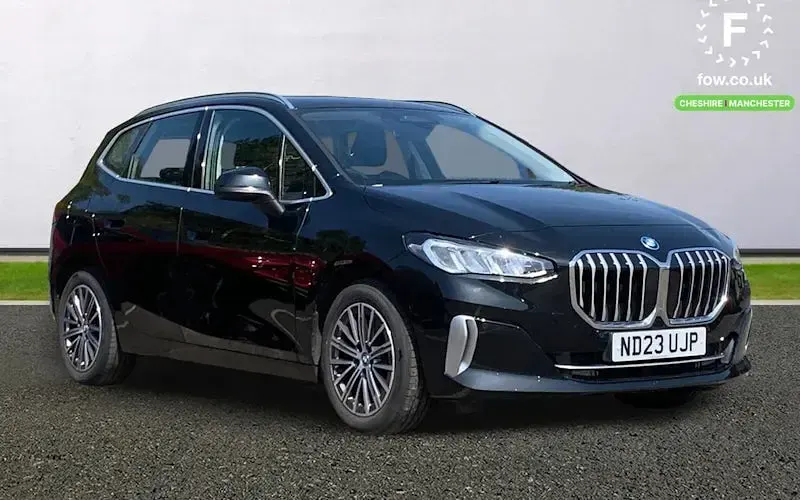 Used BMW 225 Active Tourer Luxury Line 245 HP (180 kW) 2023 MPV