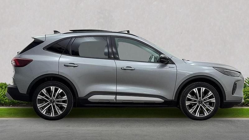 Używany Ford Kuga Active 180 KM (132 kW) 2024 Srebrny SUV