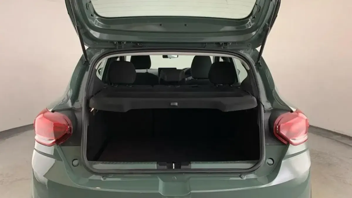 Used Dacia Sandero Expression 89 HP (65 kW) 2023 Green