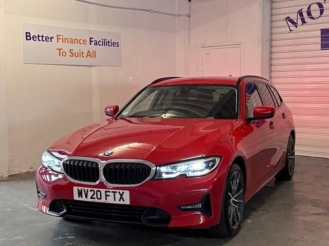 Used BMW 320 Sport Line 190 HP (139 kW) 2020 Red Estate