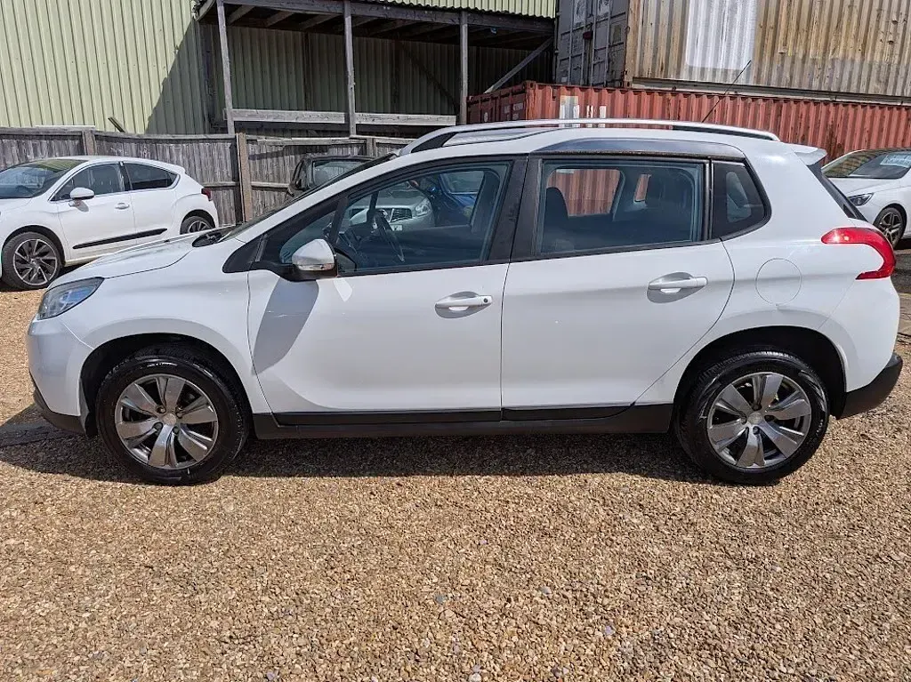 Used Peugeot 2008 Active 2015 White SUV