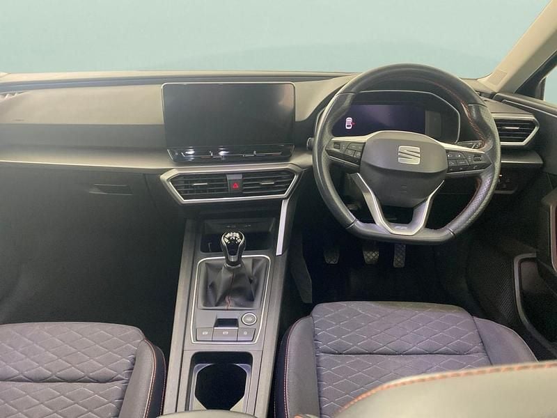 Used Seat Leon FR 150 HP (110 kW) 2022 Blue Estate