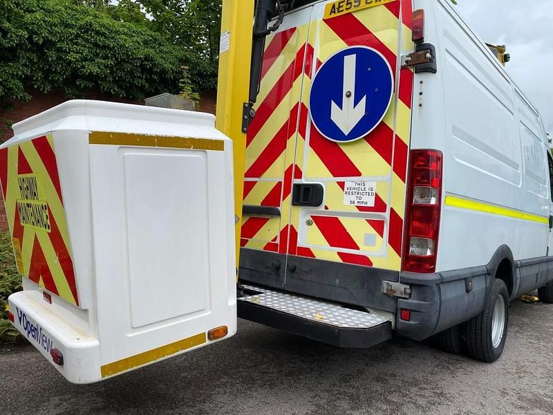 Used Iveco Daily 2009 White Sedan