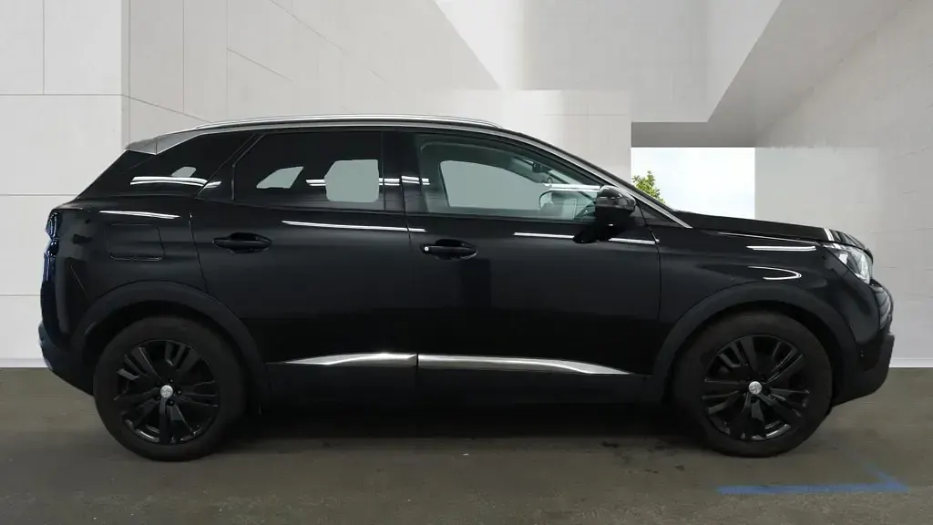 Used Peugeot 3008 Allure 130 HP (95 kW) 2018 Black SUV