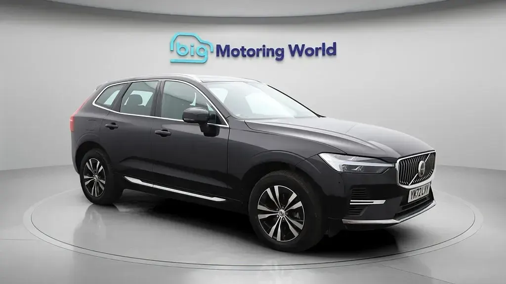 Usado Volvo XC60 Core 350 HP (257 kW) 2023 Preto SUV