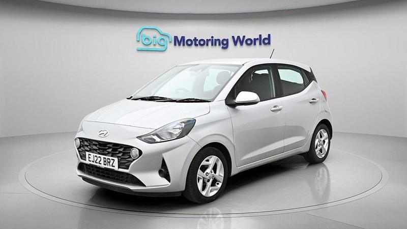 Used Hyundai i10 SE 84 HP (61 kW) 2022 Grey Hatchback
