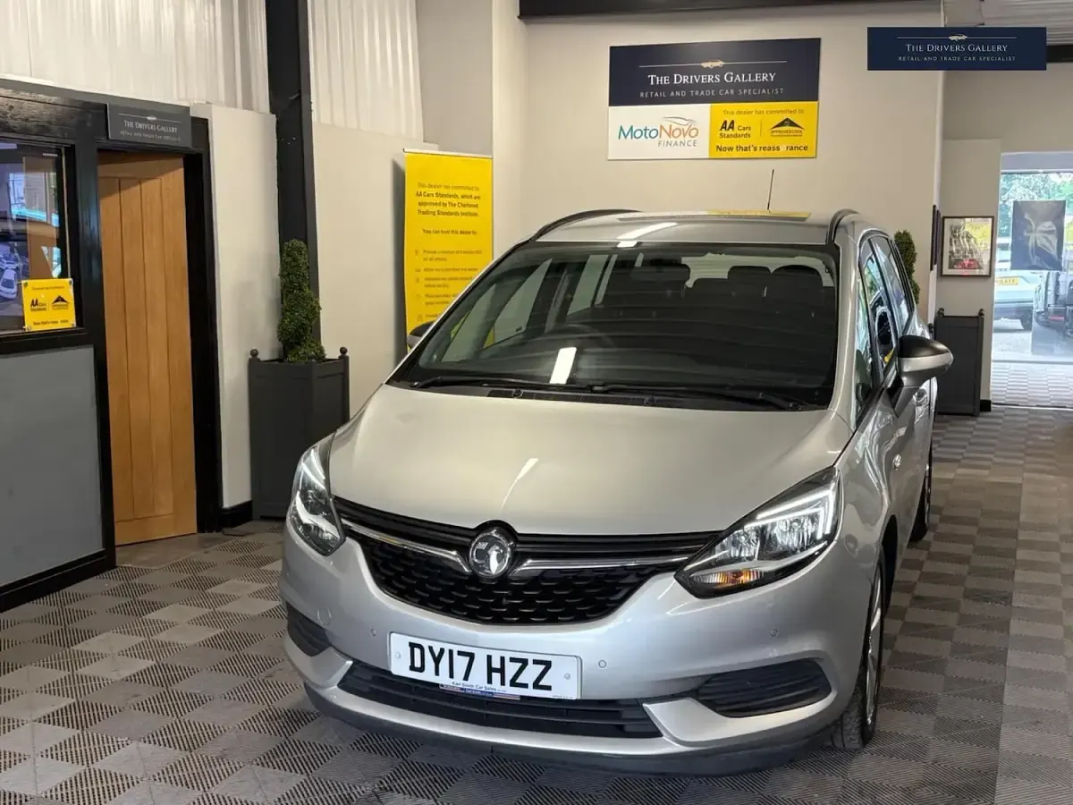 Used Vauxhall Zafira Tourer Design Edition 2017 Silver MPV