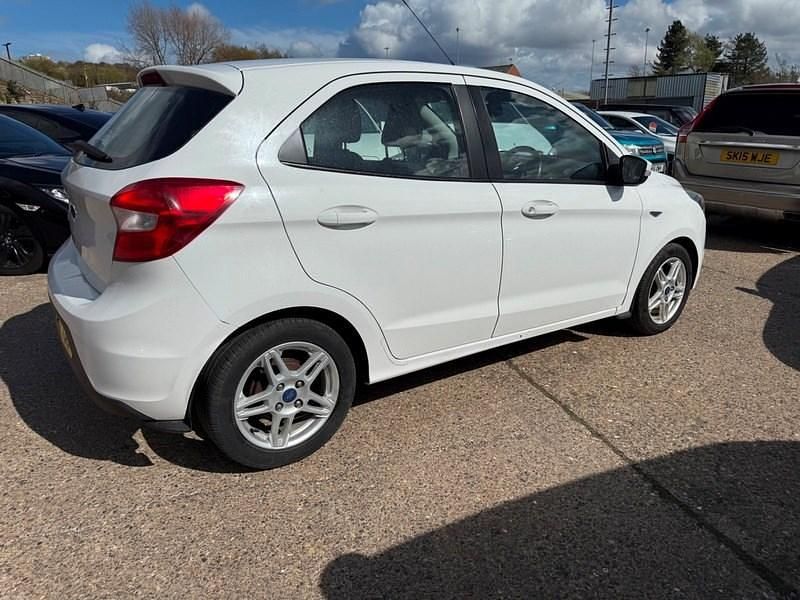Second-hand Ford Ka Plus Zetec 70 CP (51 kW) 2017 Alb Hatchback