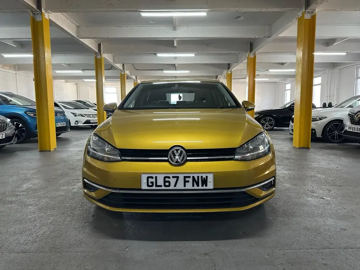 Used VW Golf VII SE 2018 Yellow Hatchback
