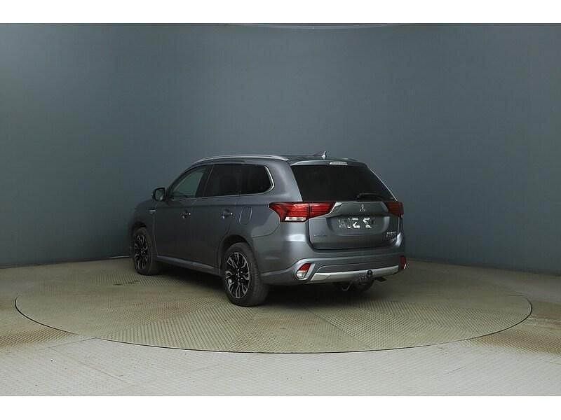 Used Mitsubishi Outlander P-HEV 2017 Grey SUV