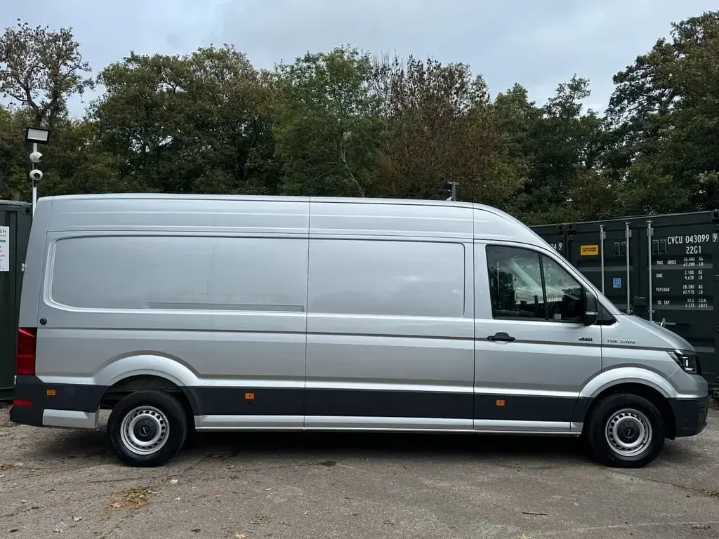 Used MAN TGE 163 HP (119 kW) 2024 Silver Van