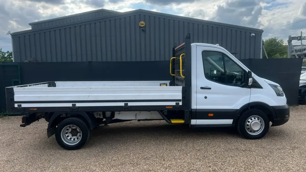 Usado Ford Transit 130 CV (95 kW) 2020 Blanco Descapotable