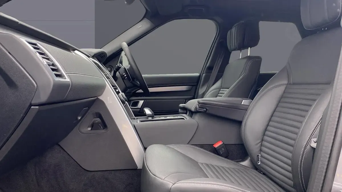 Used Land Rover Discovery 5 HSE Dynamic 350 HP (257 kW) 2025 Grey SUV