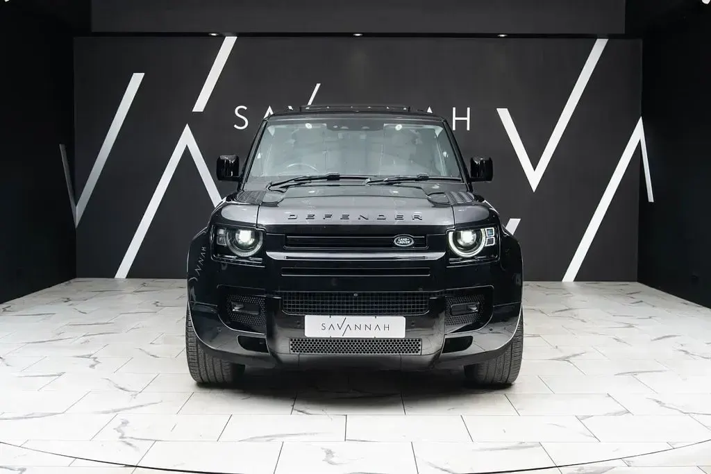 Used Land Rover Defender S 250 HP (183 kW) 2022 Black SUV