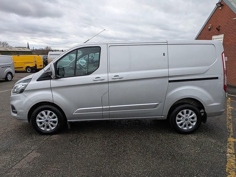 Used Ford Transit Custom Limited 130 HP (95 kW) 2023 Silver Van