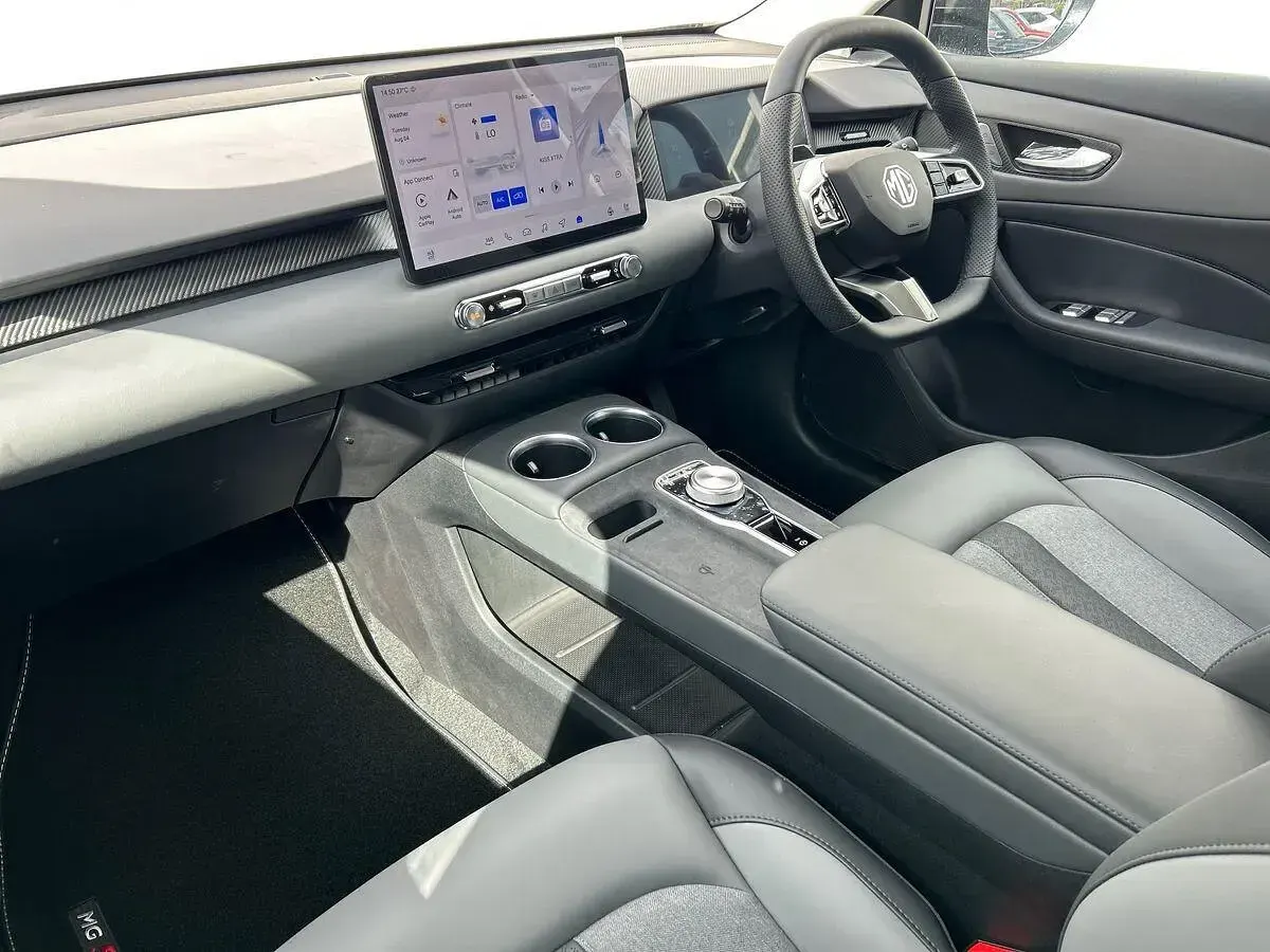 New MG MG5 EV Trophy 114 kW (156 HP) 2026 Black Estate