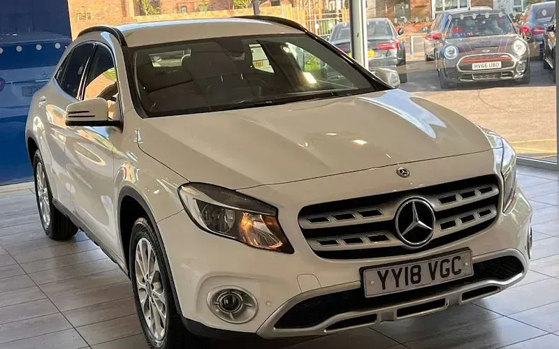 Usado Mercedes GLA200 Executive 156 HP (114 kW) 2019 SUV