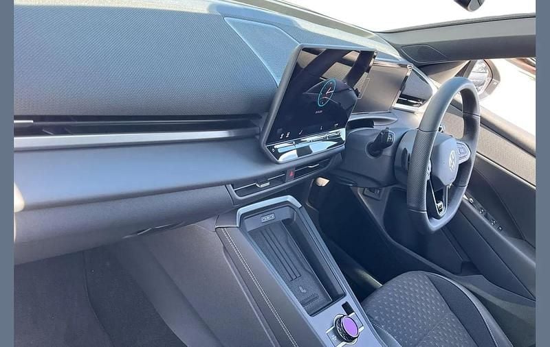 Used VW T-Roc R-line 147 HP (108 kW) 2026 White SUV