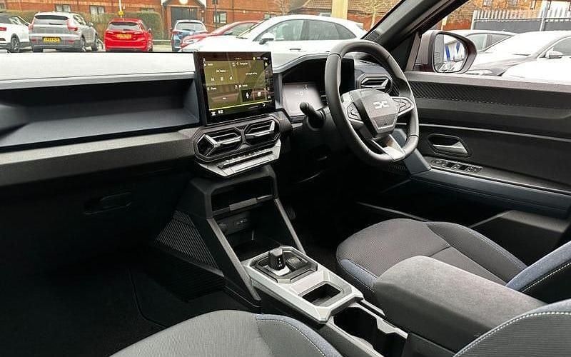 Used Dacia Duster Expression 141 HP (103 kW) 2025 Estate