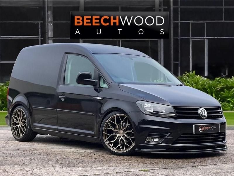 Used VW Caddy Highline 122 HP (89 kW) 2018 Black MPV
