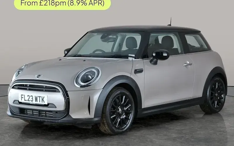 Used Mini Cooper Classic 136 HP (100 kW) 2022 Hatchback