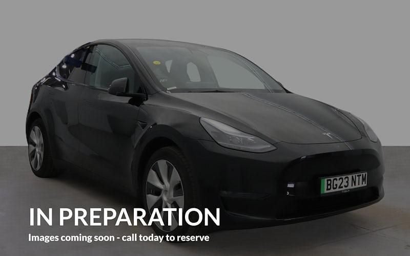 Usado Tesla Model Y Long Range AWD 286 kW (389 HP) 2025 SUV