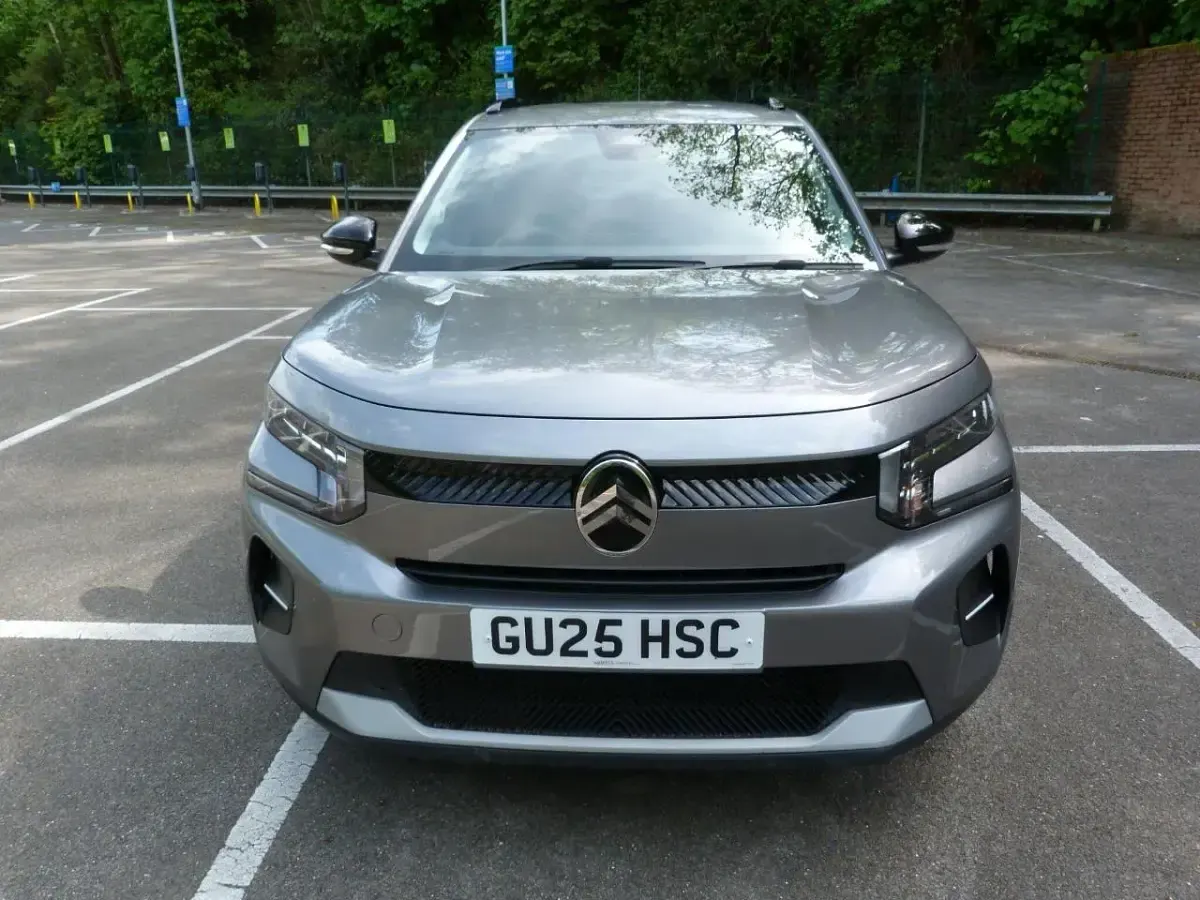 Used Citroën C3 99 HP (72 kW) 2025 Grey SUV