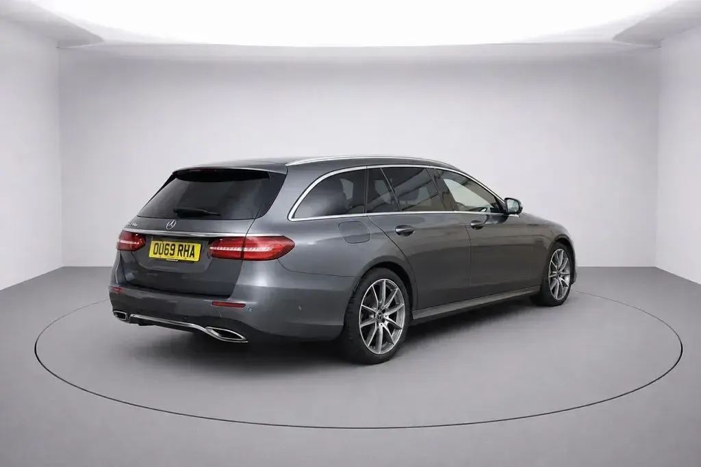 Used Mercedes E220 AMG line 2019 Grey Estate