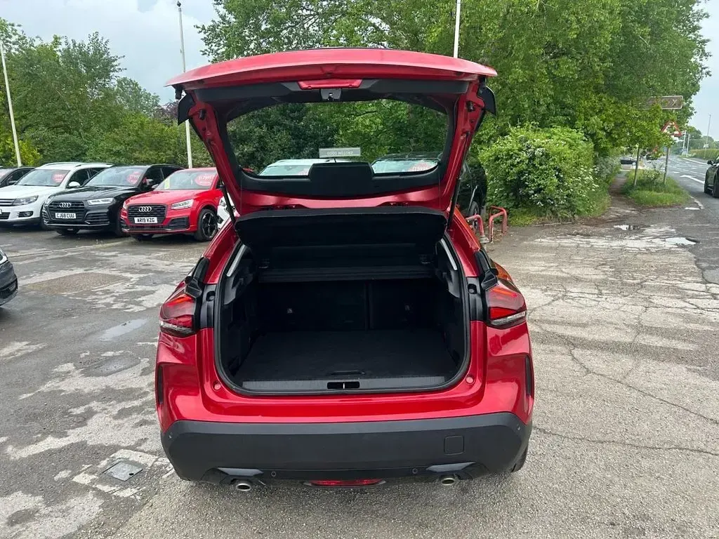 Used Citroën C4 PureTech 130 HP (95 kW) 2022 Red Hatchback
