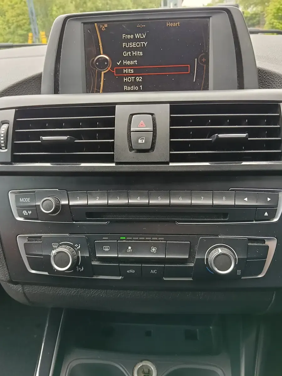 Used BMW 116 Sport Line 2014 Black Hatchback